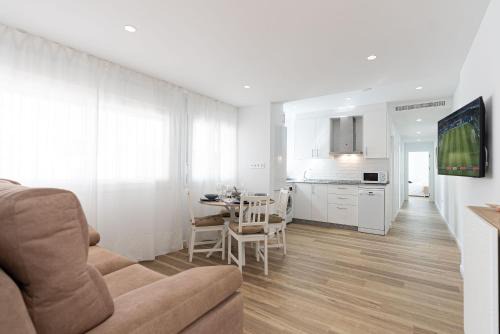 SOLGUEST Aparthotel Estepona