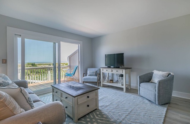 Somewhere Sunny - Ocean front with the best views on the island