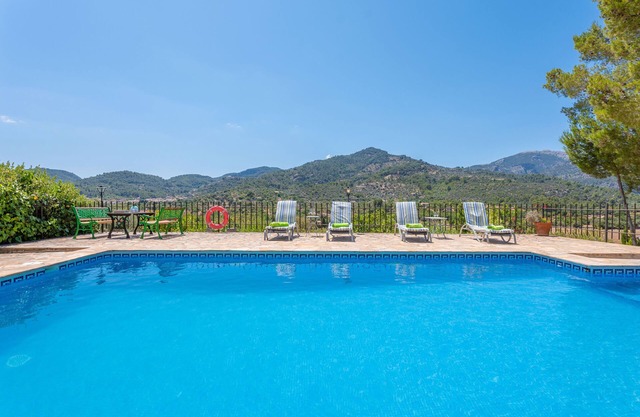 SON DURÍ - Villa with private pool in Mancor de la Vall. Free WiFi