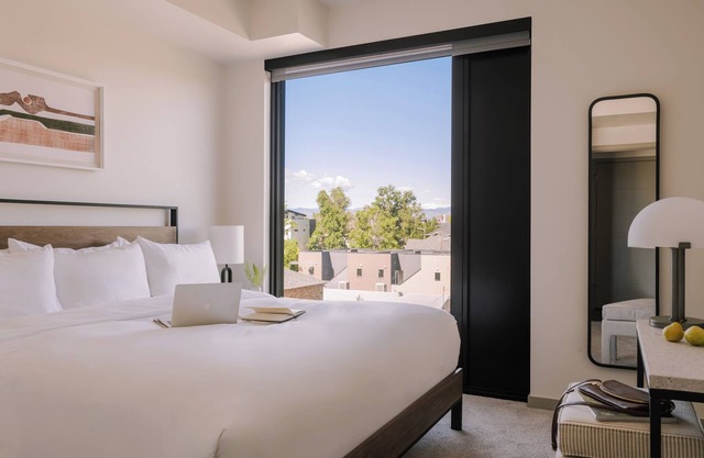 Sonder at Skyline | Superior One-Bedroom Apartment w/Mountain View