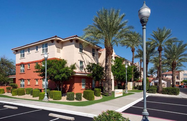 Sonesta Simply Suites Phoenix Scottsdale