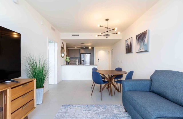 Sophisticated 1BR | Top Location in Downtown Doral