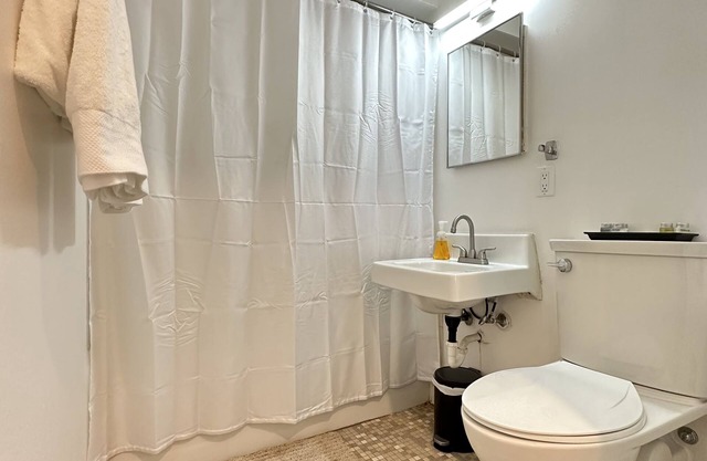 Sophisticated Studio Apartment in Gadsden, AL