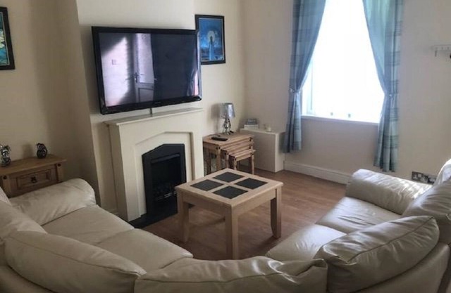 SOUTH LAKES TOWN CENTRE HOUSE