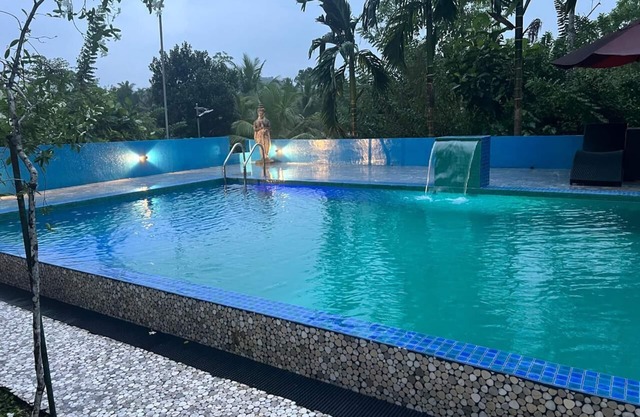 South Summer Villa 360