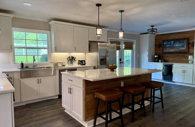 Southern Charm Home: Pool + Fireplace + Large Yard