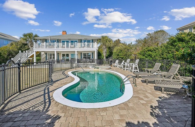 Southern Charm - OF Myrtle Beach Home w/Game Room, Pool & Yard
