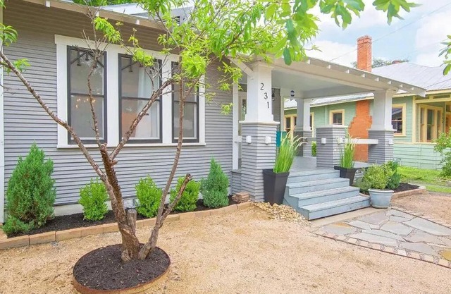 Southtown Downtown Home Walk to Riverwalk