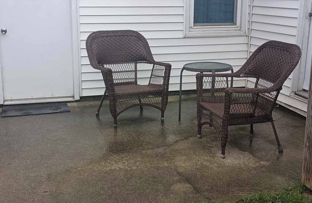 Southwest Retreat Private Pet friendly, fenced in yard 7min off I-64.