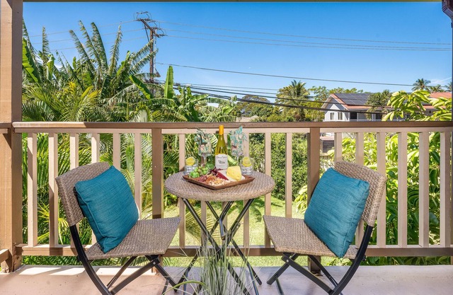 SP D223 Summer SPECIAL New Listing! Lahaina Living at Central Location