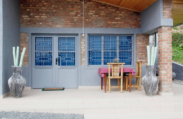 Spa ShallumnFantastic 4-bedroom house in Karongi