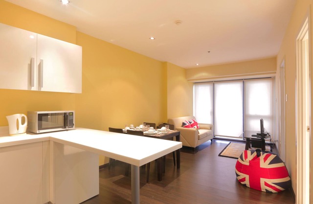 Spacious 2-BR Unit @ Knightsbridge 2110