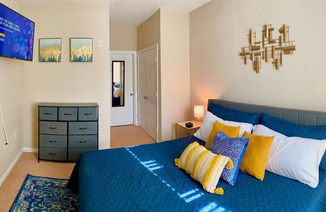 Spacious 2bd apt in South Huntsville, close to Redstone Arsenal & downtown!