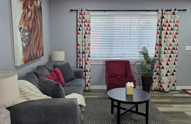 Spacious 2BR 2BA with AC, Wi-Fi, free parking minutes tonUptown Charlotte.