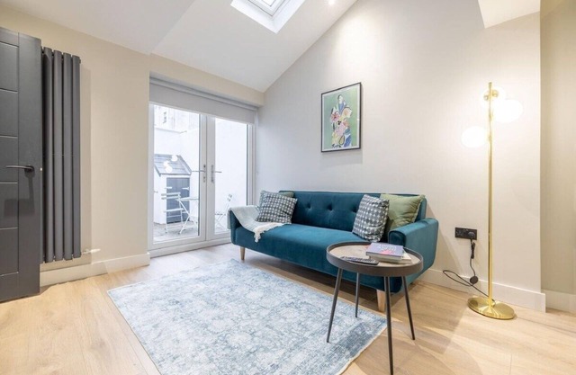 Spacious 2BR in Queens - Parking