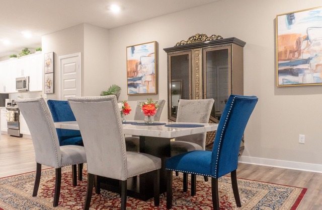 Spacious 3 Bed 2.5 bath Townhome with Pool Access!!