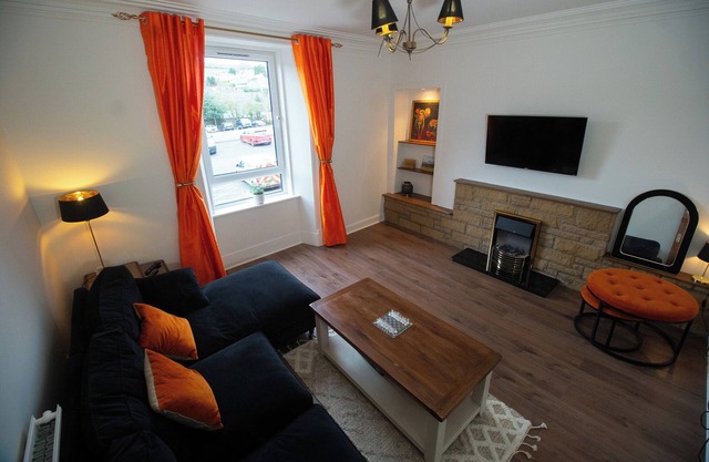 Spacious 3 Bed Terrace with Large Kitchen Diner