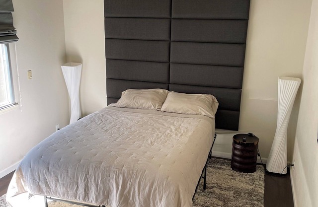 Spacious 3 bedroom House Among the Trees