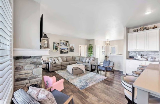 Spacious 3-BR Home near Lambeau!