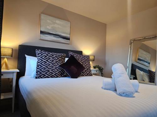 Spacious 3-Storey Home from Home in Hetton le Hole