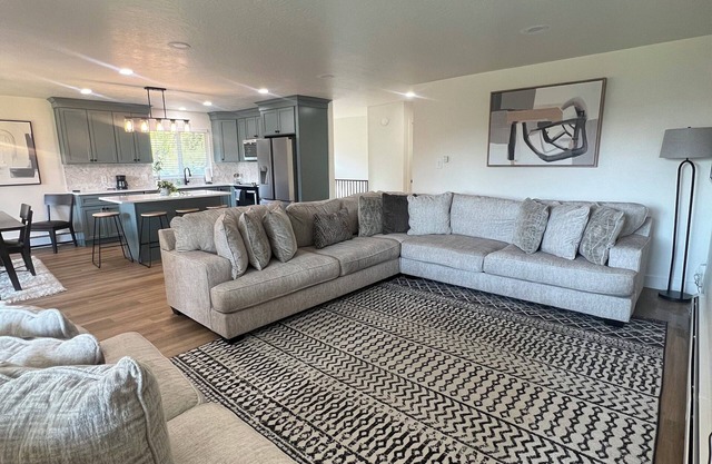 Spacious 3BR Retreat w/Hot Tub, Balcony & Garage – Near Downtown CDA