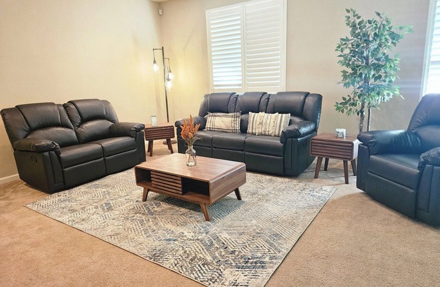 Spacious 4-bedroom single level house with RV parking in Jurupa Valley