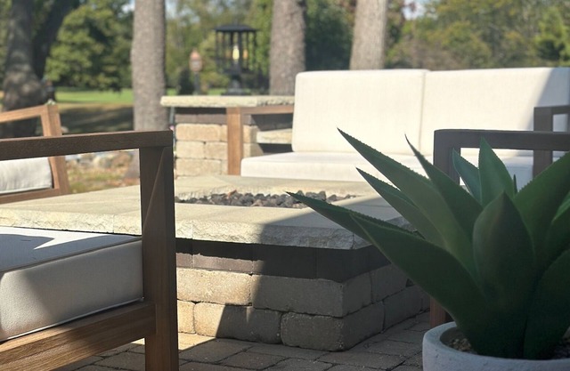 Spacious 4-bedroom home on Private Golf Course with in-home Gym & Sauna.