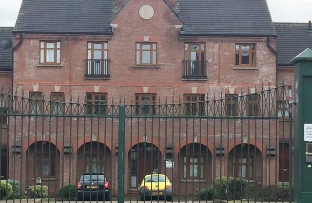 Spacious 4-Bedroom Townhouse in Prime South Belfast Location