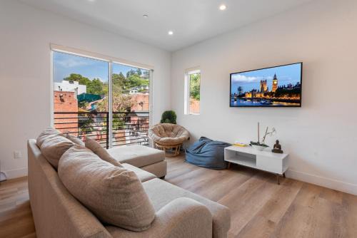 Spacious 4BR House in Prime Echo Park Location