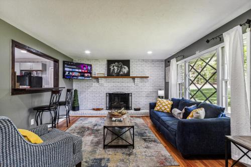 Spacious 4BR Marietta Home, Perfect for Families