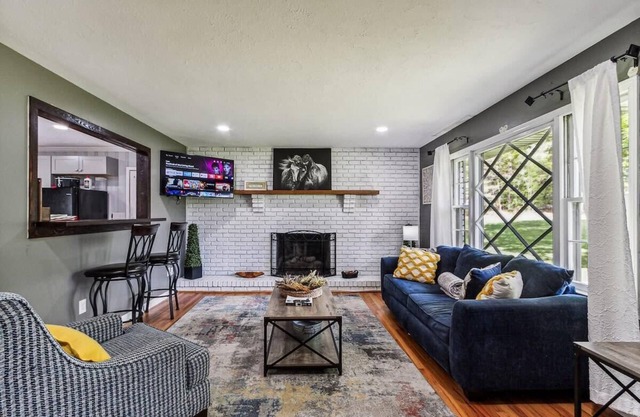 Spacious 4BR Marietta Home, Perfect for Families