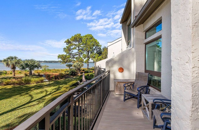 SPACIOUS 4BR OCEANFRONT VILLA WITH BEACH, POOL & STUNNING VIEWS HILTON HEAD
