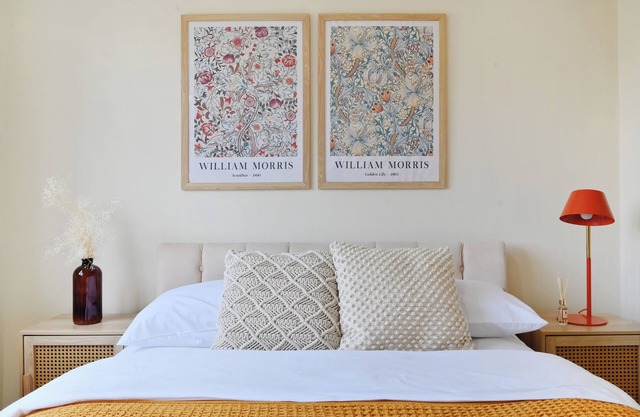 Spacious 5-Bedroom – 3 Mins Walk from Mile End Station