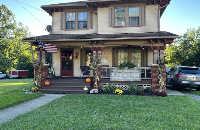 Spacious 6 bedroom home in the heart of Tionesta!