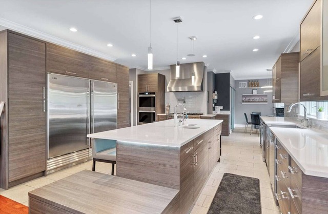 Spacious 6-Bedroom Home, 12 beds with 2 Kitchens, Full Workout Gym, Ninja Gym & 6 Bathrooms – Perfect for Groups & Families!