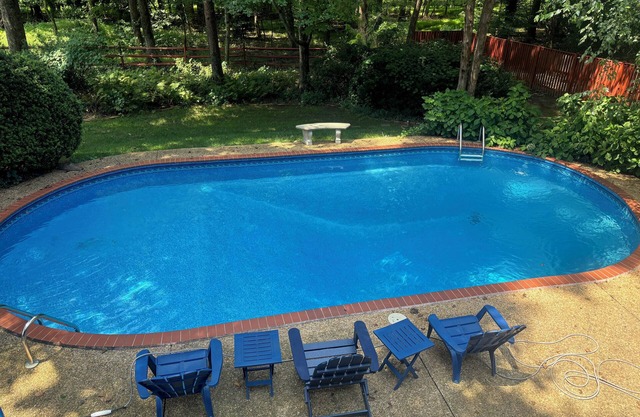 Spacious 7-bedroom house in marvelous McLean for long term rental