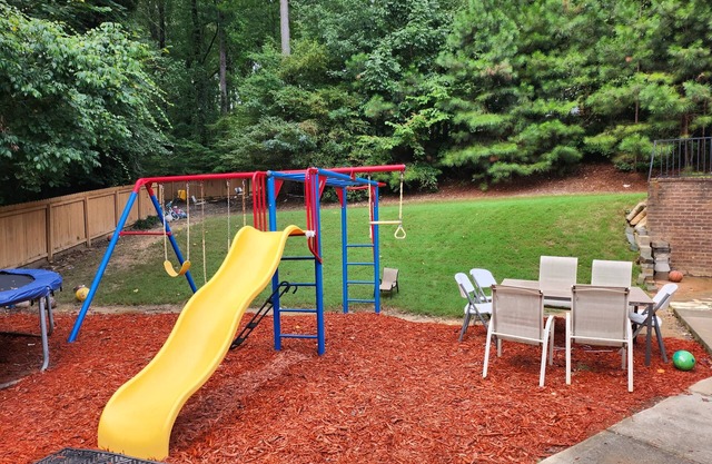 Spacious 7BR Home in Lilburn - Metro Atlanta