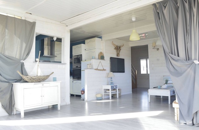 SPACIOUS AND CHARMING CHALET WITH BREATHTAKING VIEWS