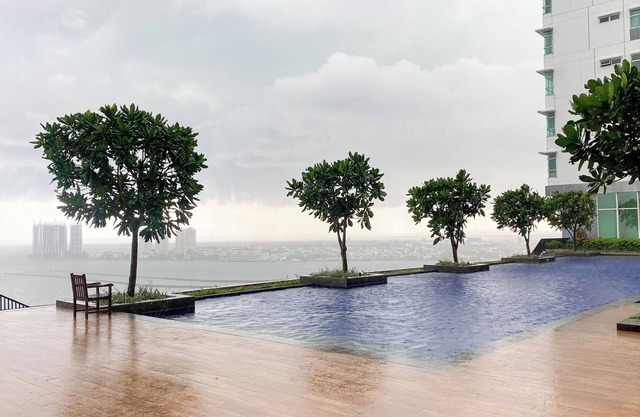 Spacious And Comfortable 2Br At Green Bay Condominium Apartment