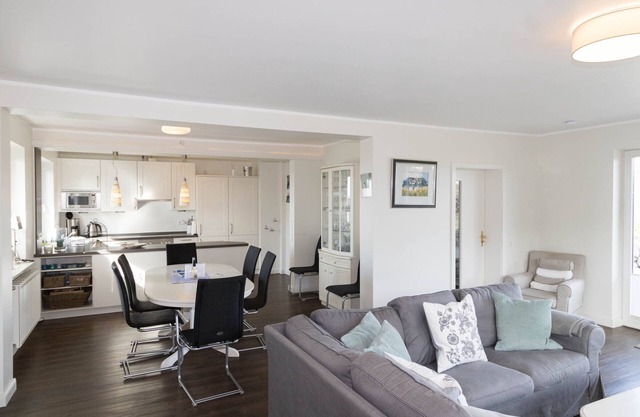 Spacious apartment with an appealing ambience and a wonderful view.