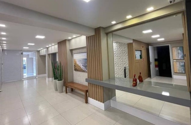 Spacious Apartment - Central and Next to the Sea