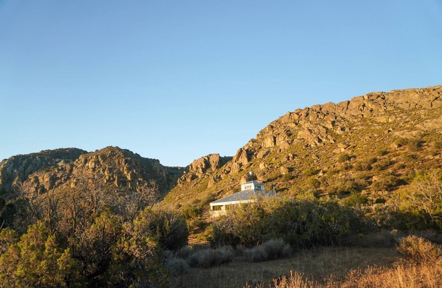 Spacious Artist Loft in Tehachapi