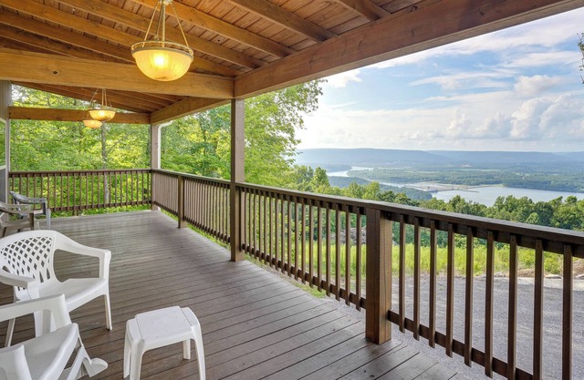 Spacious Bryant Cabin: Private Hot Tub & Views