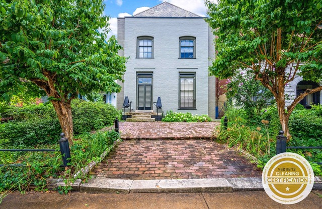 Spacious Charming Home/ABODEbucks