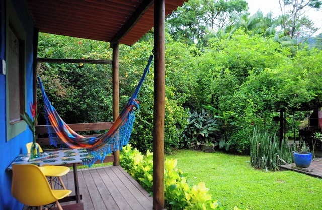 Spacious ensuite in forest in Paraty with delicious breakfast included