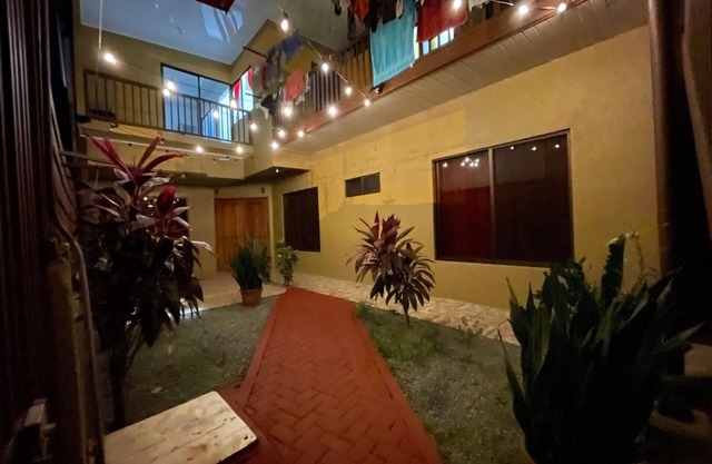 Spacious Family Friendly Vacation House with a Garden. Close to the Beach!