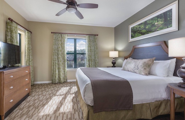 Spacious Family Resort close to Titanic Museum and Dollywood with 4 Saltwater pools