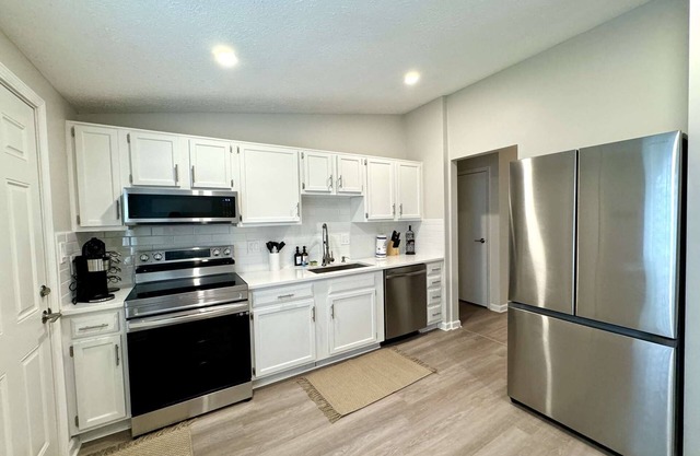 Spacious Family Retreat!