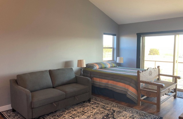 Spacious Guest House with an Awesome View in Paulden, near Gunsite Academy