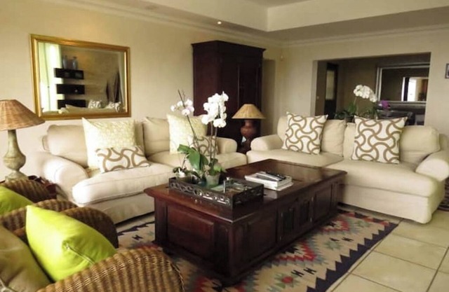 🏡 Spacious Holiday Home with Sea Views, Private Studio & Full-Time Staff